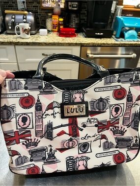 Lulu Guinness White, Black and Red London Icon Print Tote